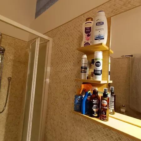 מלון Orchidea Stanza Privata In Condiviso 